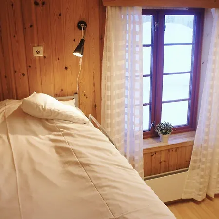 Camp Hostel *